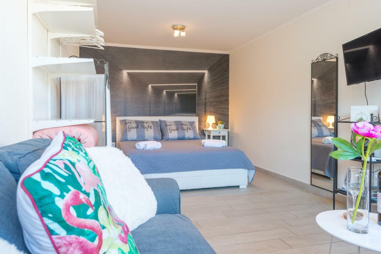 Apartment Brand New With Terrace & Parking